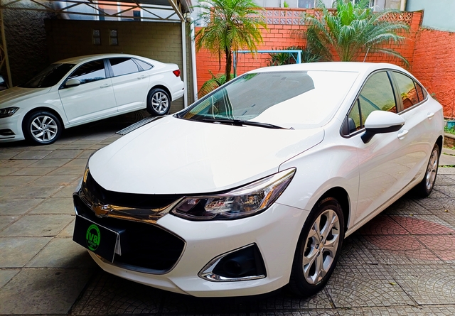 CHEVROLET CRUZE SEDAN LT 1.4 TURBO FLEX AUT / 6 AIR BAGS / MULTIMÍDIA / R$105.800,00