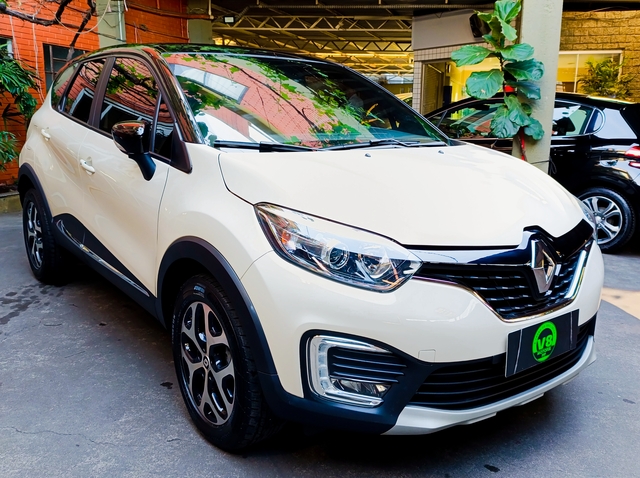 RENAULT CAPTUR INTENSE 2.0 AT