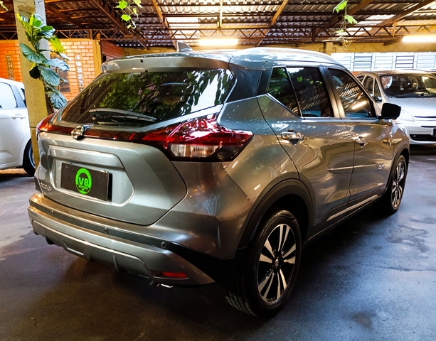 NISSAN KICKS 1.6 AUT ESTE VALOR SOMENTE NO FEIRÃO V8TÃO